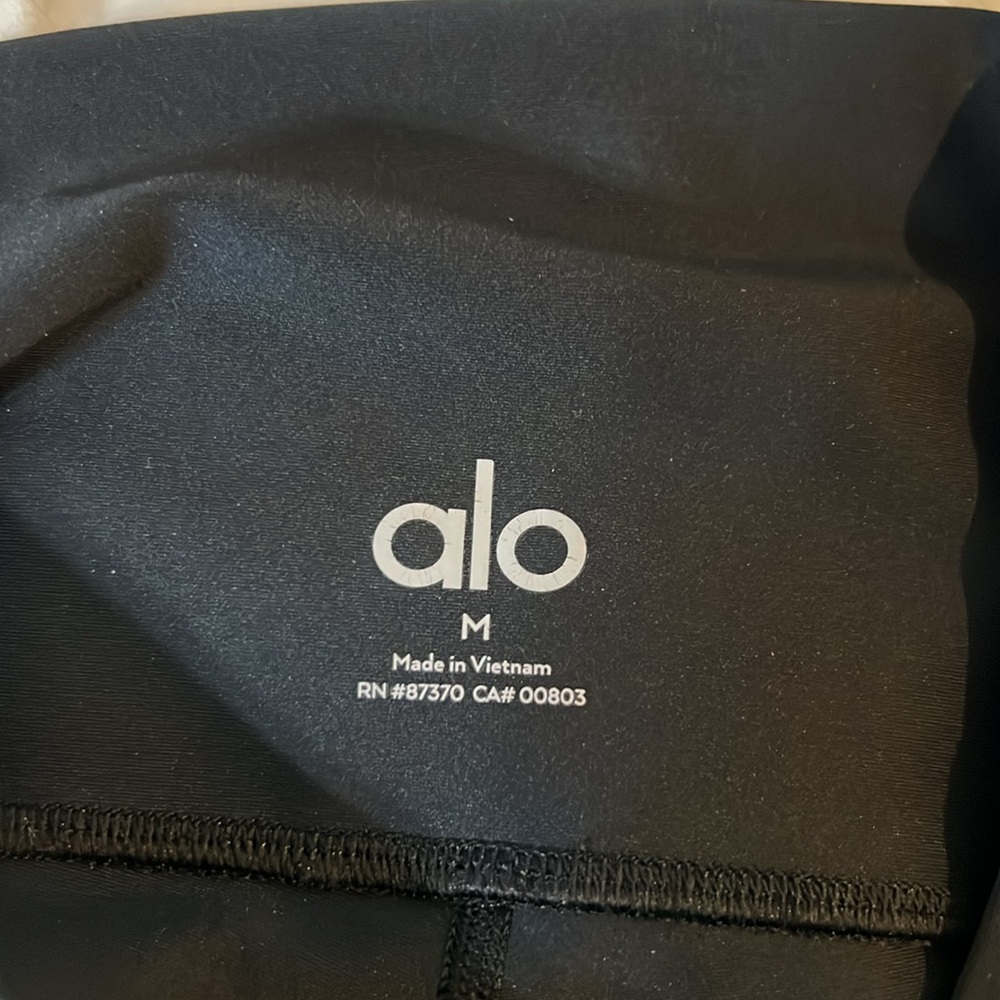 Alo - Picture 5 of 5